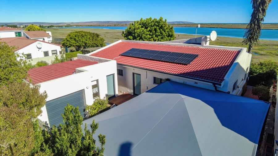 To Let 3 Bedroom Property for Rent in Port Owen Western Cape